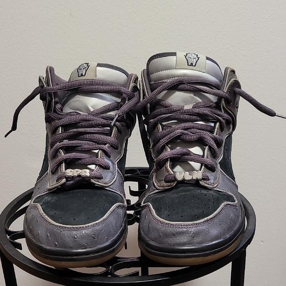 Nike SB "MF DOOM" High-Top Sneakers - Picture 2 of 6